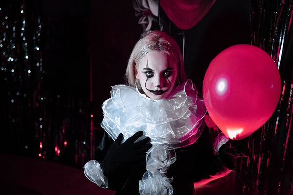 Фотография перформанса «Цирк. Последнее шоу»