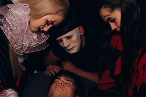 Фотография перформанса Цирк. Последнее шоу от компании Art Quest (Фото 2)